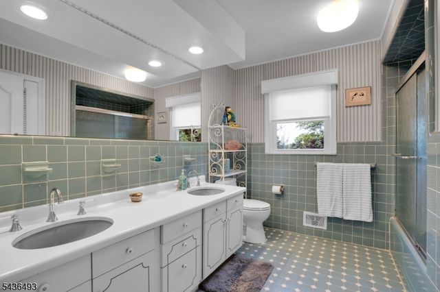 2 Edgewood Ave N, West Orange Twp., NJ 07052
