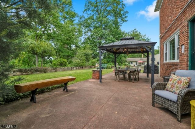 2 Edgewood Ave N, West Orange Twp., NJ 07052