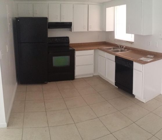 5333 NW 27th Street B3, Lauderhill, FL 33313