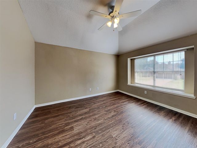 3413 Stratford Drive, Montgomery, TX 77356