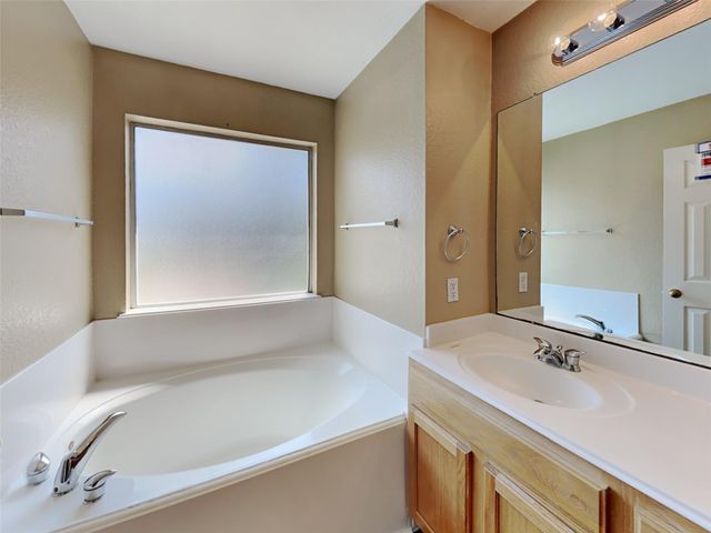 3413 Stratford Drive, Montgomery, TX 77356