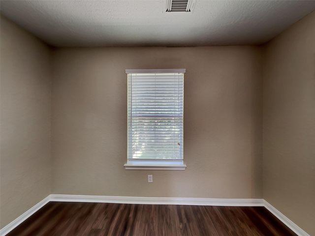 3413 Stratford Drive, Montgomery, TX 77356