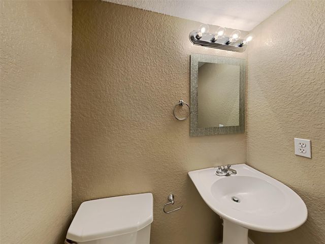 3413 Stratford Drive, Montgomery, TX 77356