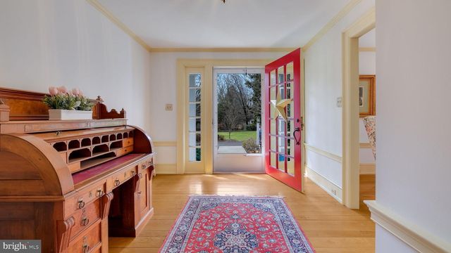 563 PEBBLE HILL RD, Doylestown, PA 18901