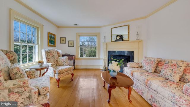 563 PEBBLE HILL RD, Doylestown, PA 18901