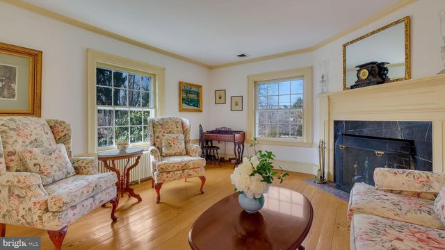 563 PEBBLE HILL RD, Doylestown, PA 18901