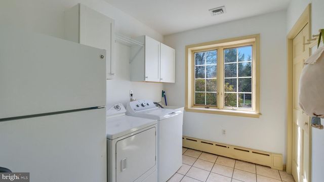 563 PEBBLE HILL RD, Doylestown, PA 18901