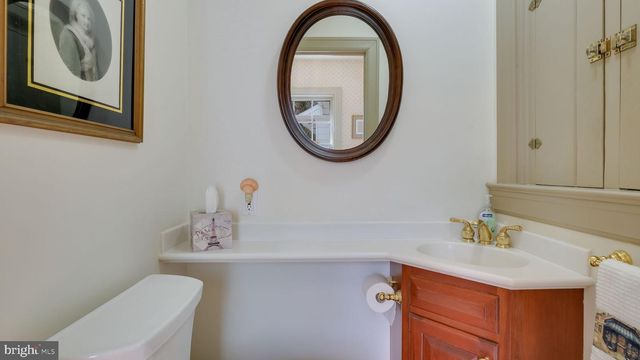 563 PEBBLE HILL RD, Doylestown, PA 18901