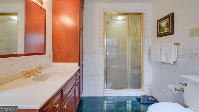 563 PEBBLE HILL RD, Doylestown, PA 18901