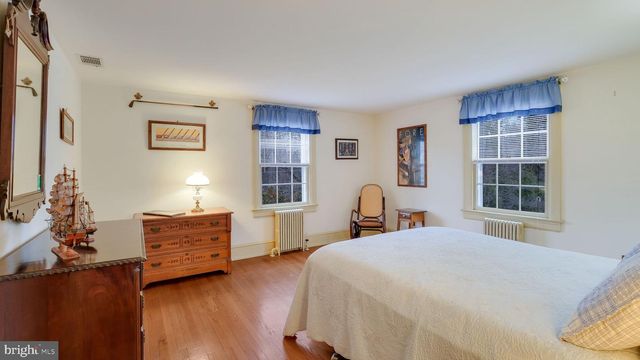 563 PEBBLE HILL RD, Doylestown, PA 18901