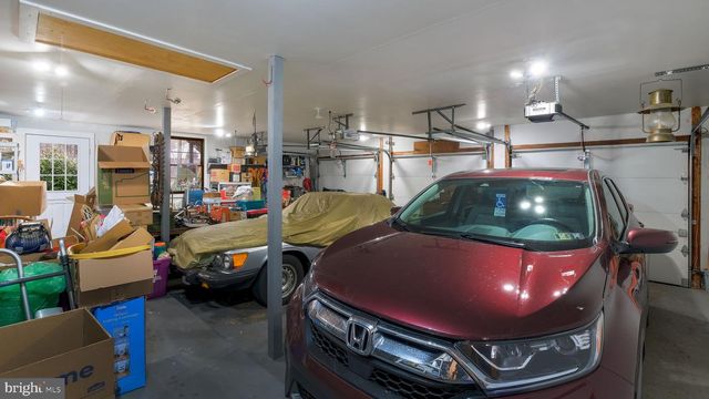 563 PEBBLE HILL RD, Doylestown, PA 18901