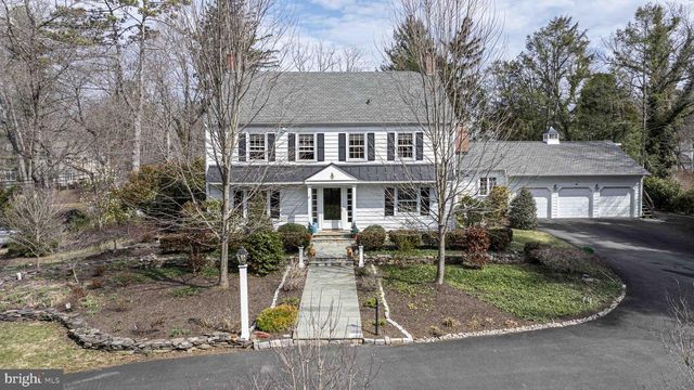 563 PEBBLE HILL RD, Doylestown, PA 18901