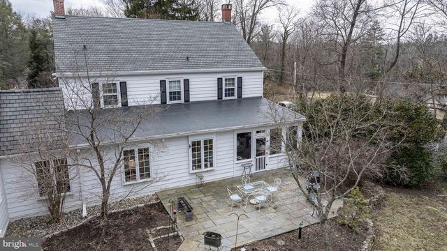 563 PEBBLE HILL RD, Doylestown, PA 18901