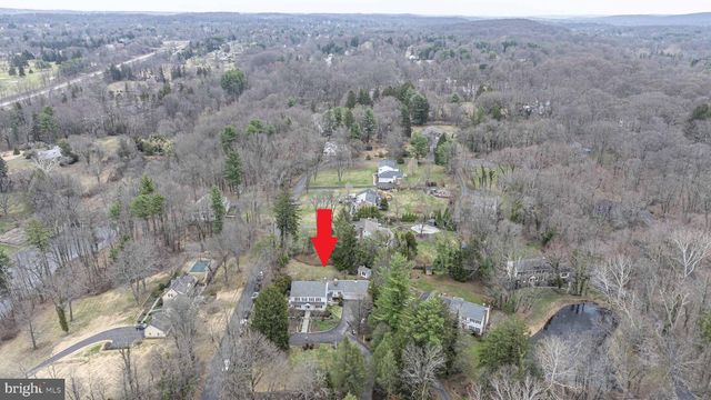 563 PEBBLE HILL RD, Doylestown, PA 18901