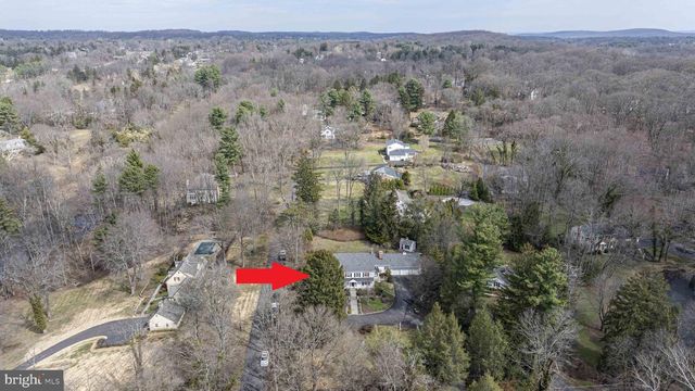 563 PEBBLE HILL RD, Doylestown, PA 18901