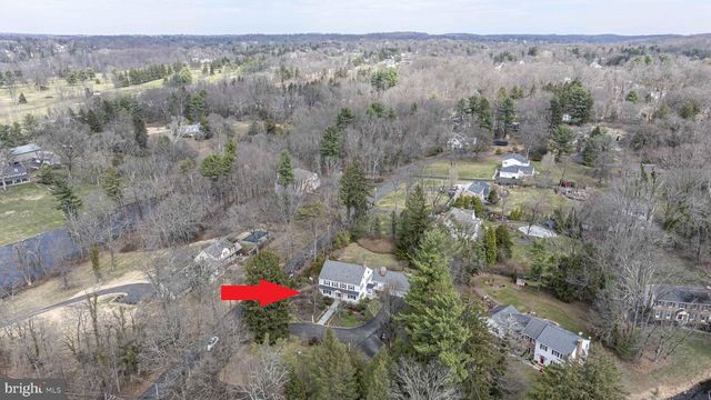 563 PEBBLE HILL RD, Doylestown, PA 18901