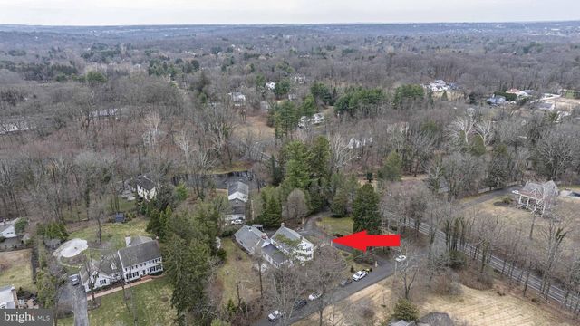 563 PEBBLE HILL RD, Doylestown, PA 18901