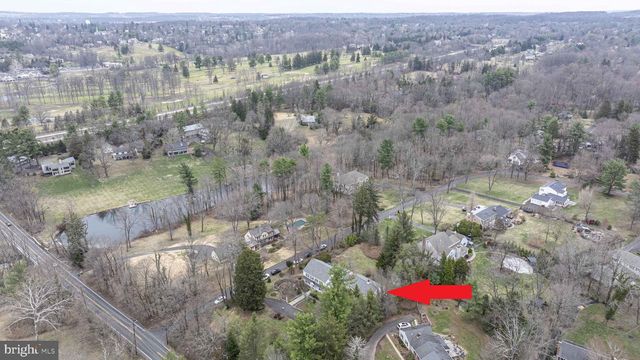 563 PEBBLE HILL RD, Doylestown, PA 18901