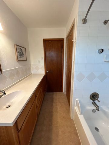 720 Sandell Drive, White Settlement, TX 76108