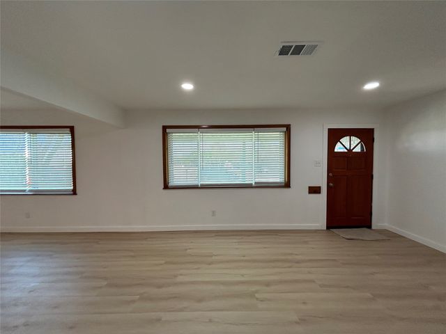 720 Sandell Drive, White Settlement, TX 76108