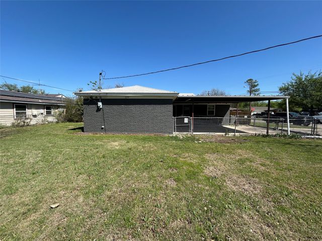 720 Sandell Drive, White Settlement, TX 76108