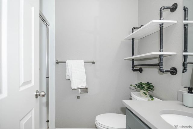 18131 E Arizona Avenue F, Aurora, CO 80017