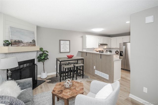 18131 E Arizona Avenue F, Aurora, CO 80017