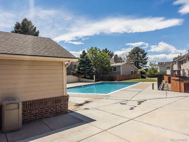 18131 E Arizona Avenue F, Aurora, CO 80017