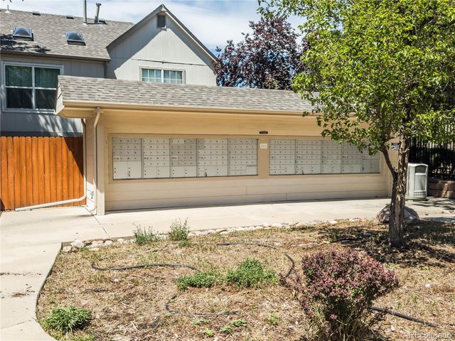 18131 E Arizona Avenue F, Aurora, CO 80017