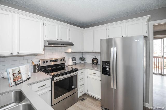 18131 E Arizona Avenue F, Aurora, CO 80017