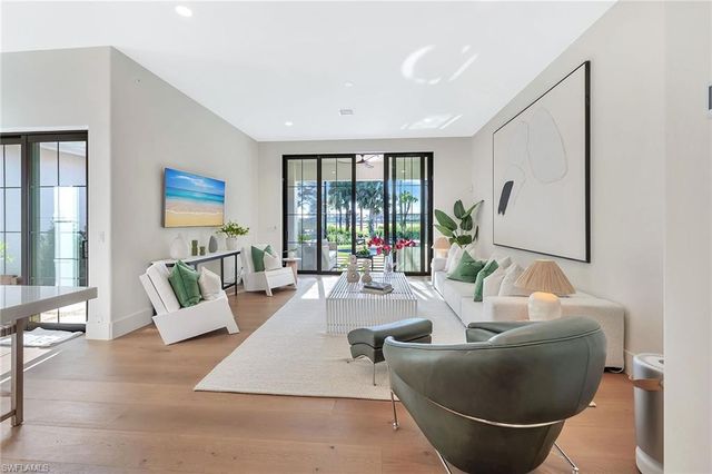 981 Tierra Lago WAY, Naples, FL 34119