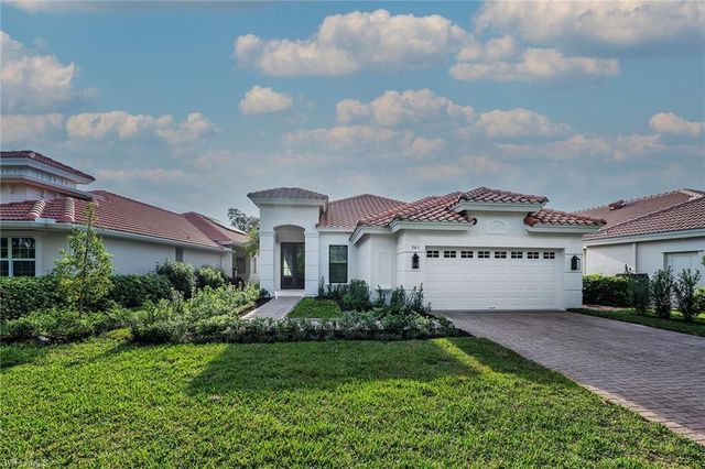 981 Tierra Lago WAY, Naples, FL 34119