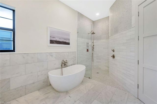 981 Tierra Lago WAY, Naples, FL 34119