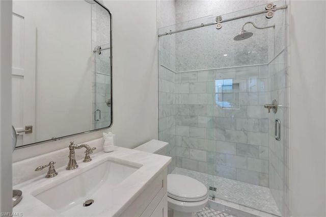 981 Tierra Lago WAY, Naples, FL 34119