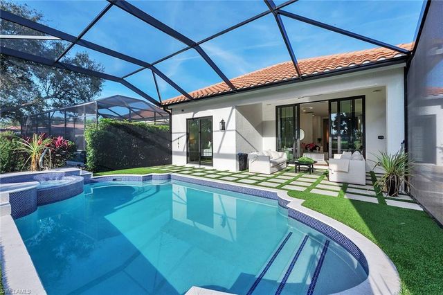 981 Tierra Lago WAY, Naples, FL 34119