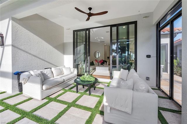 981 Tierra Lago WAY, Naples, FL 34119