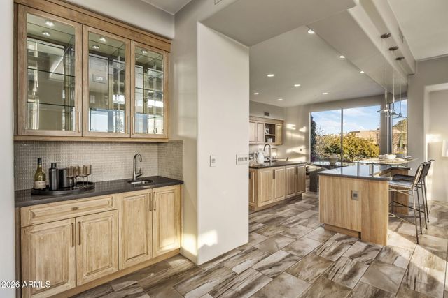 10040 E HAPPY VALLEY Road 2001, Scottsdale, AZ 85255