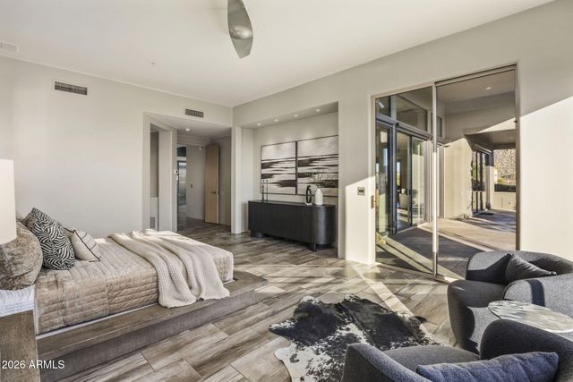 10040 E HAPPY VALLEY Road 2001, Scottsdale, AZ 85255