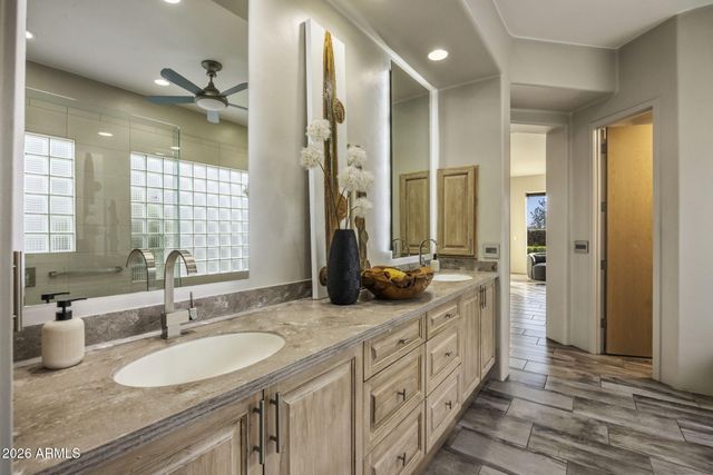 10040 E HAPPY VALLEY Road 2001, Scottsdale, AZ 85255