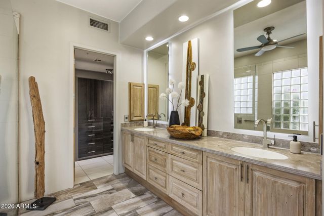 10040 E HAPPY VALLEY Road 2001, Scottsdale, AZ 85255