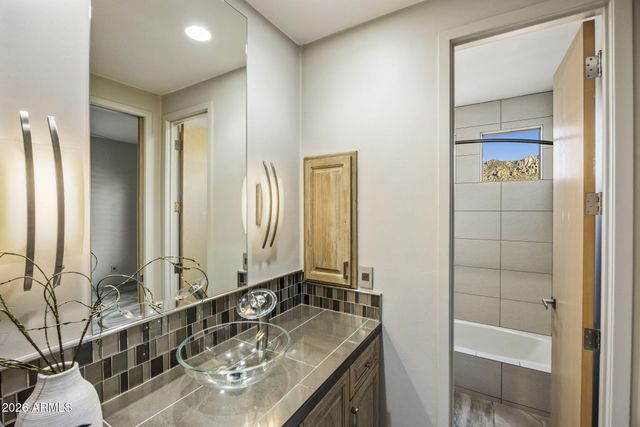 10040 E HAPPY VALLEY Road 2001, Scottsdale, AZ 85255