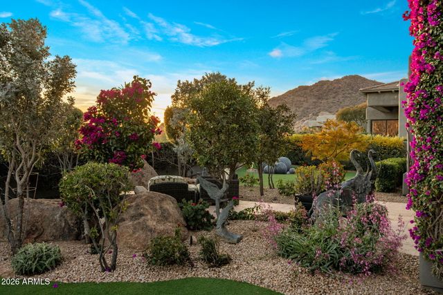 10040 E HAPPY VALLEY Road 2001, Scottsdale, AZ 85255