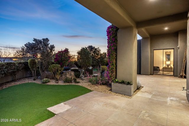 10040 E HAPPY VALLEY Road 2001, Scottsdale, AZ 85255