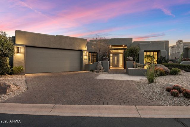 10040 E HAPPY VALLEY Road 2001, Scottsdale, AZ 85255