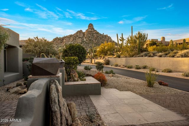 10040 E HAPPY VALLEY Road 2001, Scottsdale, AZ 85255