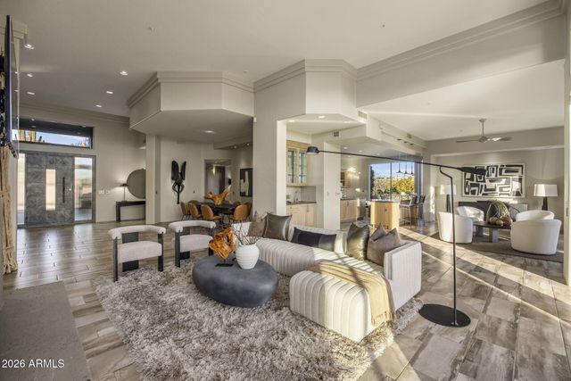 10040 E HAPPY VALLEY Road 2001, Scottsdale, AZ 85255