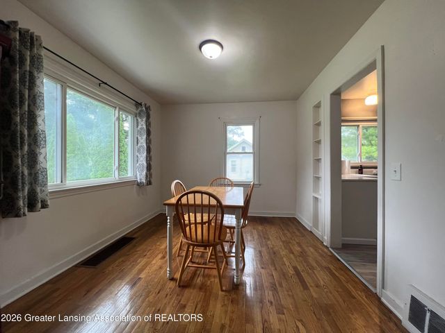 1380 W Wieland Road, Lansing, MI 48906