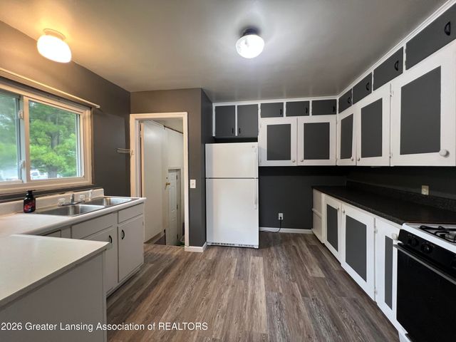 1380 W Wieland Road, Lansing, MI 48906