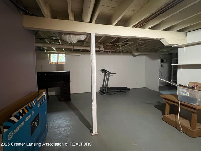 1380 W Wieland Road, Lansing, MI 48906