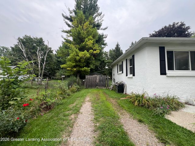1380 W Wieland Road, Lansing, MI 48906